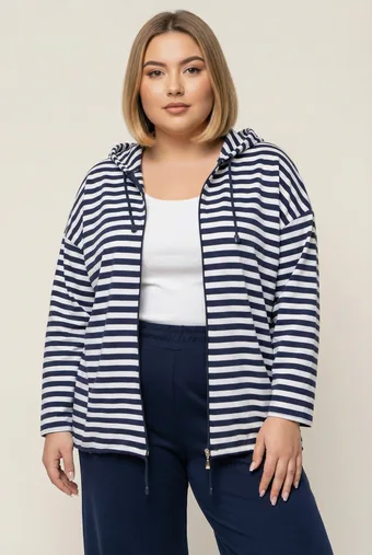 Ciemna bluza w kropki