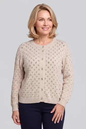 Beżowy sweter z wełną zapinany na guziki